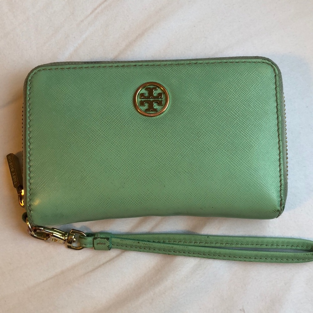 Tory Burch Robinson Wristlet Wallet